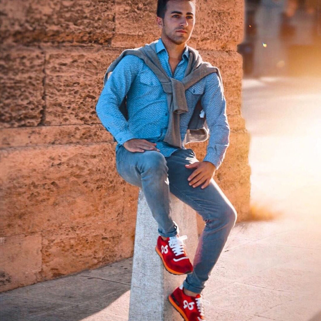 Lace-Up Suede Sneakers Red - Image 2