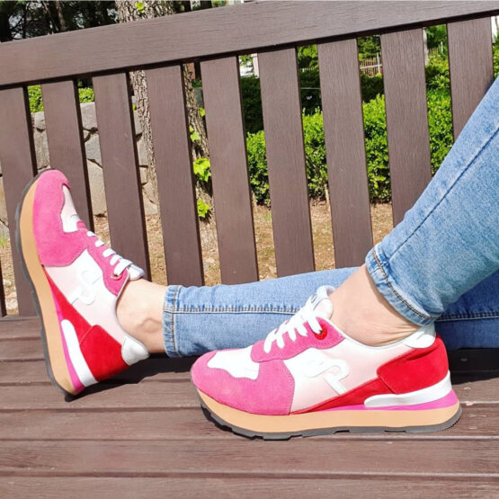 Women Lace-Up Suede Sneakers Rose