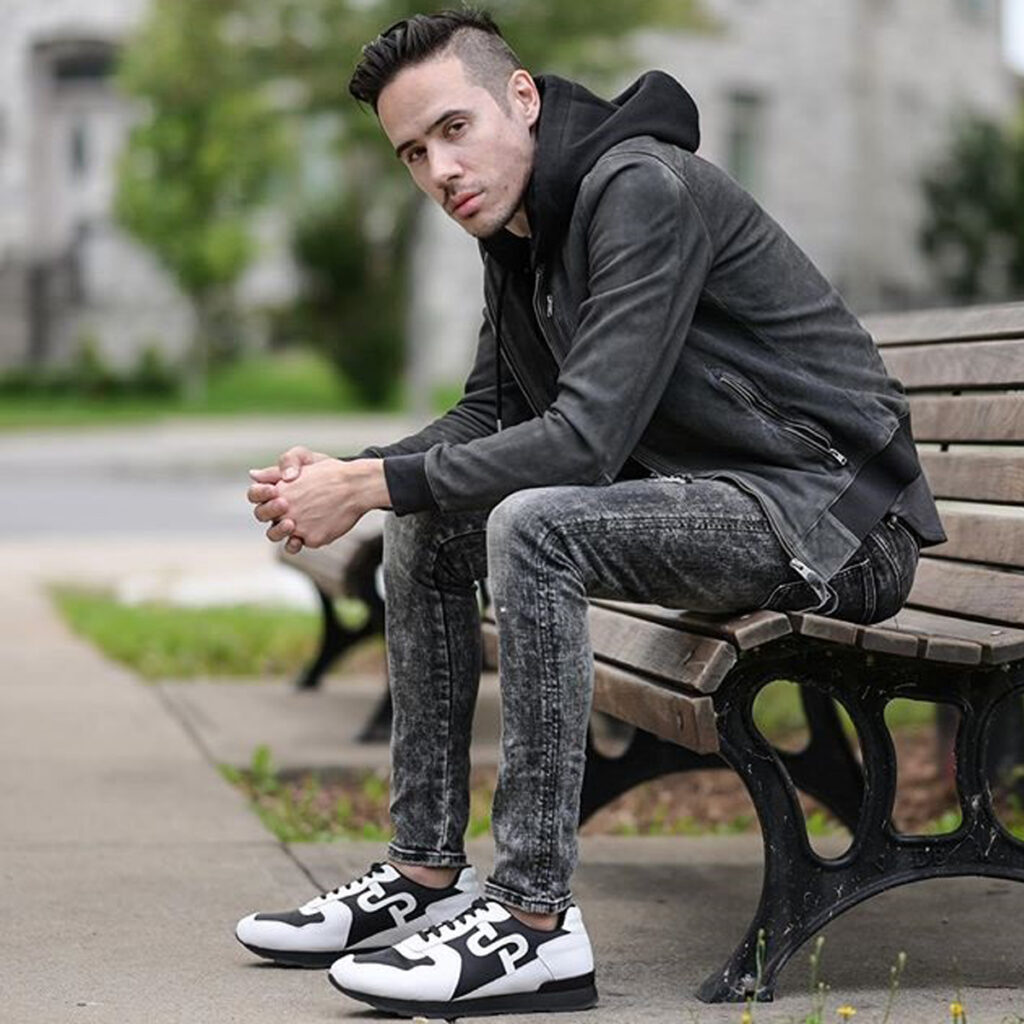 Lace-Up Leather Sneakers Black - Image 2